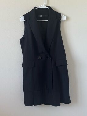 Zara Sleeveless Blazer